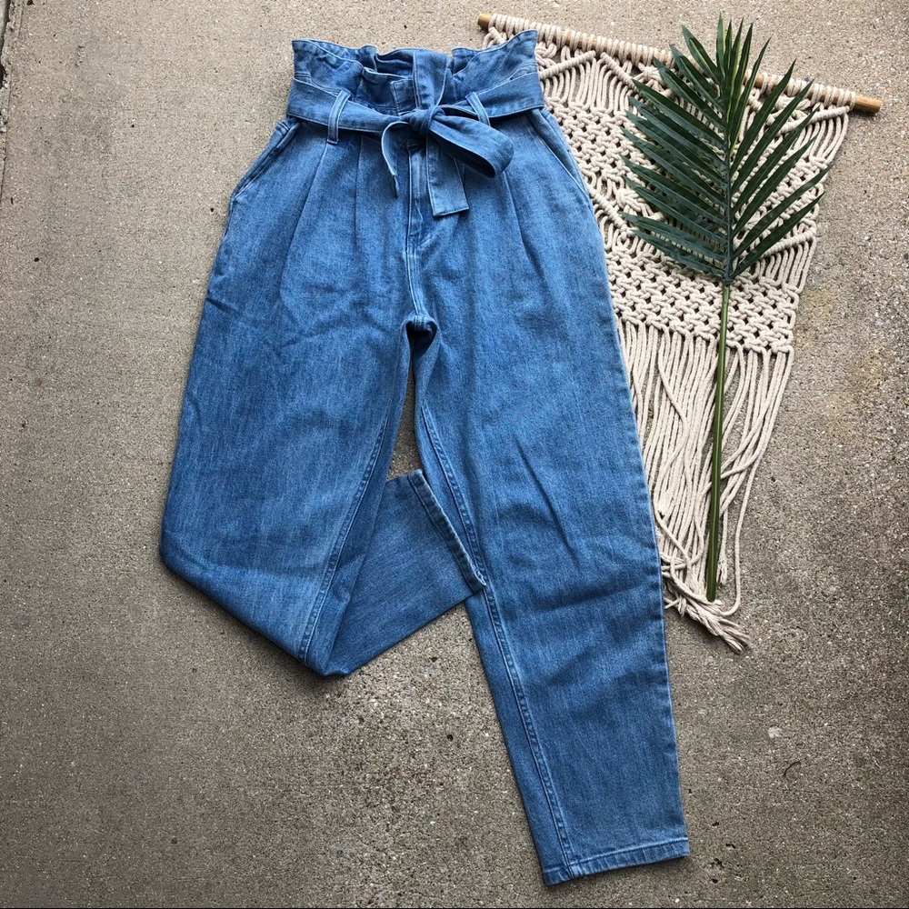 Who What Wear Paper Bag Jeans Size 2